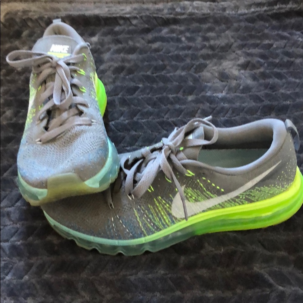 Nike shoes